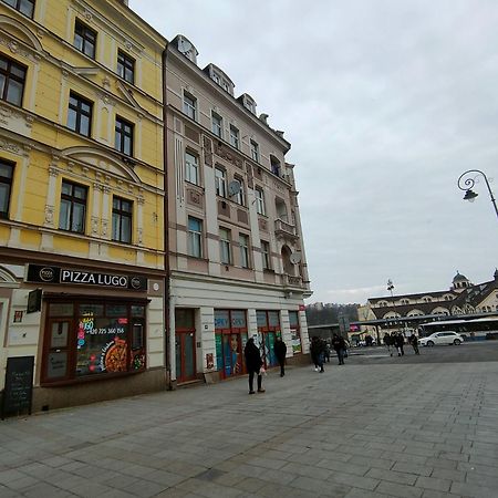 Family Apartment Kv KLV Exterior foto